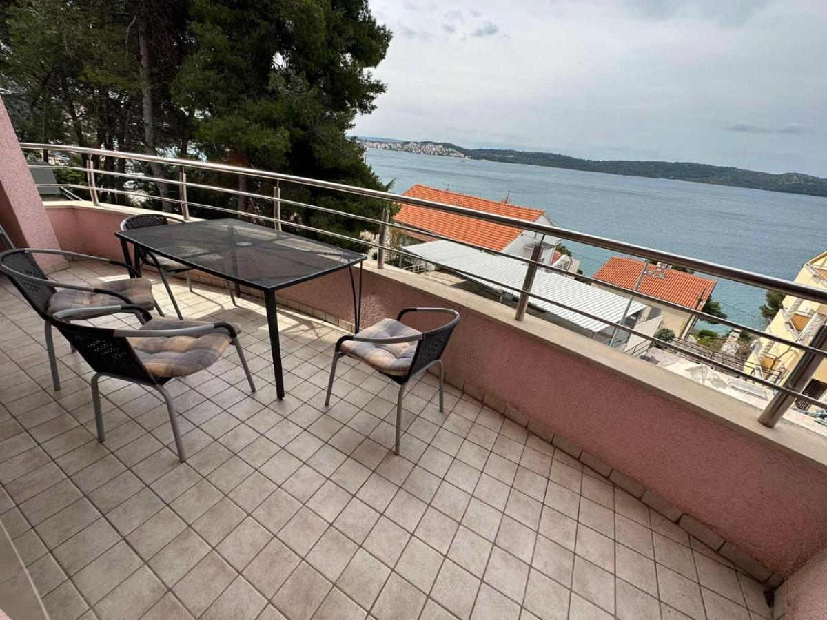 Apartman Lucia Trogir Exterior foto